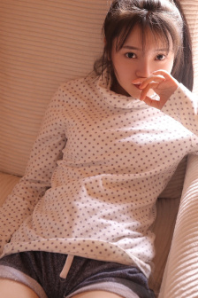 美女让男人看私人部位