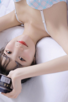 我的妹妹需要牛奶才能变聪明樱花